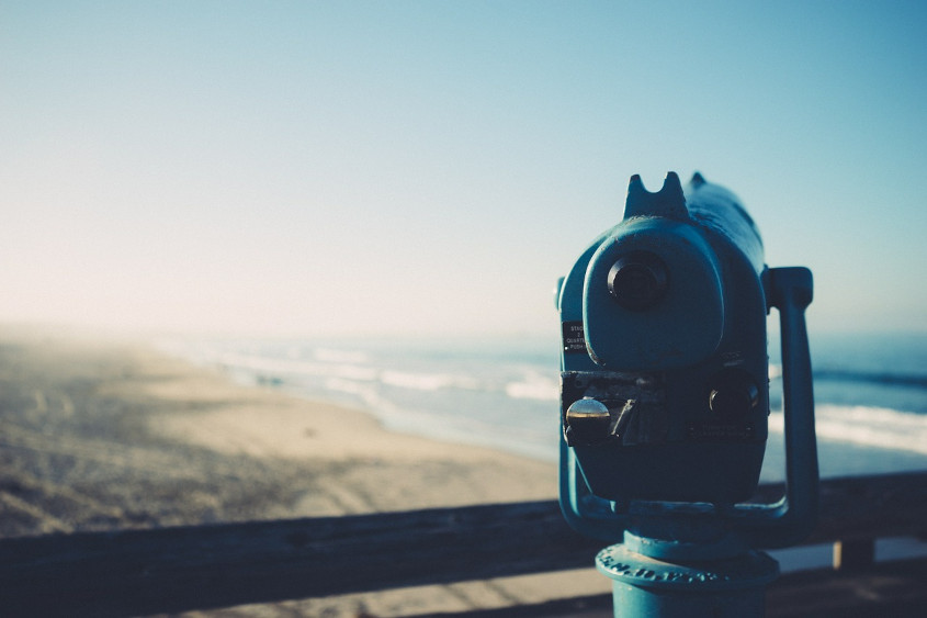 Longue-vue sur une plage